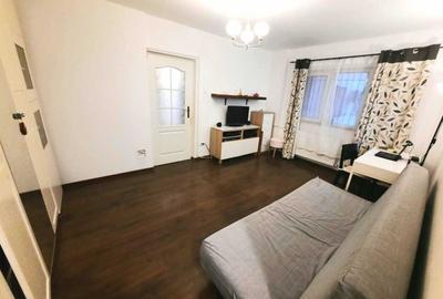 Apartament cu 2 camere semidecomandat, mobilat în Iancului