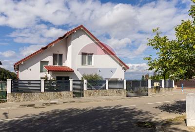 Casă individuală cu 5 camere în Bunloc