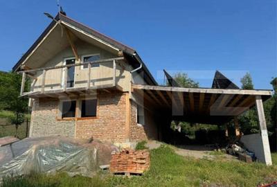 Casă individuală cu 3 camere în Petrilaca