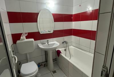 TATARASI-GRADINARI ap.1 camere, decomandat, curat, centrala, et.2/4! - 6