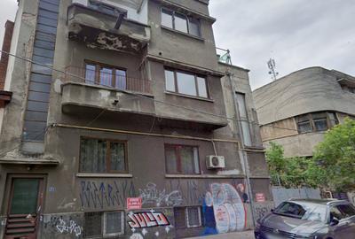 Casă individuală cu 15 camere în Dacia