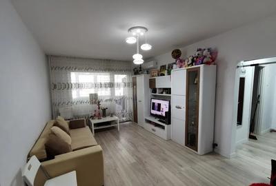 Apartament cu 2 camere semidecomandat în Pantelimon