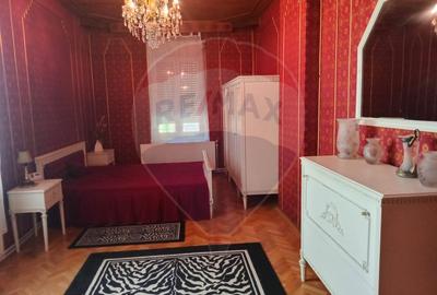 Vila  deosebita de vânzare în zona Ultracentral (EROUL NECUNOSCUT!!) - 2