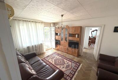 Apartament cu 2 camere semidecomandat, mobilat în Brazda lui Novac