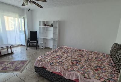 Garsoniera  spatioasa,cu balcon,6 min metrou M Bravu si 10 min Mall Vitan - 3