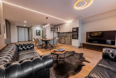 Apartament cu 3 camere semidecomandat, mobilat în Bună Ziua