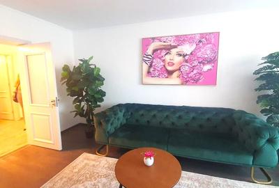 Apartament cu 3 camere decomandat în Nerva Traian