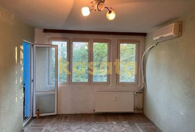 Apartament cu 2 camere semidecomandat în Iancului
