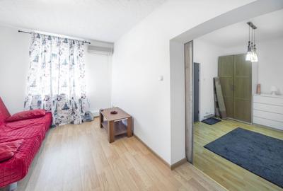 Apartament cu 2 camere semidecomandat, mobilat în Ultracentral