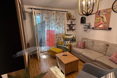 Apartament cu 4 camere semidecomandat în Drumul Taberei