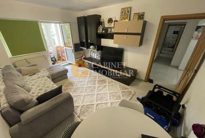 Apartament cu 3 camere, mobilat în Central