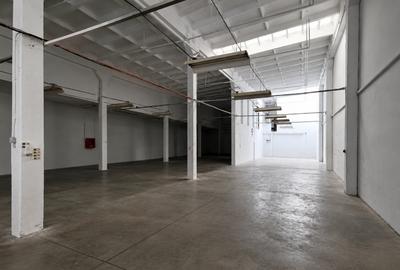 Spatiu industrial 652 mp cu birouri | Dudesti-Pantelimon | Comision 0% - 2