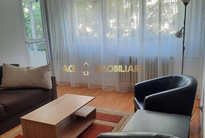 Apartament cu 2 camere semidecomandat, mobilat în Iancului