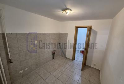 Spatiu birou | PARTER | 3 camere | 2 bai | Calea Calarasilor - 14