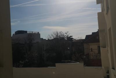 Apartament tip studio, centrala proprie, balcon, zona Calea Călărașilor - 11