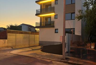 Apartament cu 2 camere decomandat în 1 Mai