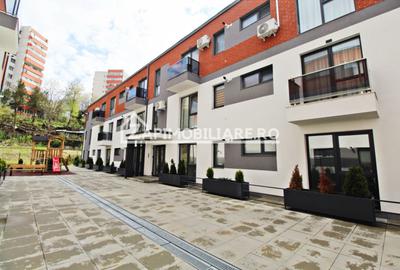 Apartament cu 2 camere decomandat, mobilat în Central