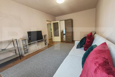 Apartament cu 3 camere decomandat, mobilat în Central