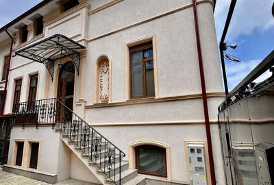 Casa de inchiriat, 3 camere, 3 bai, renovata, prima inchiriere. - 2