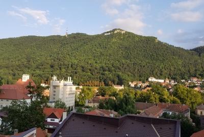 Apartament cu 5 camere decomandat în Centrul Istoric