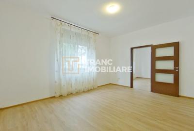 Casa de închiriat în Parneava / Curte spațioasă și confort - 7