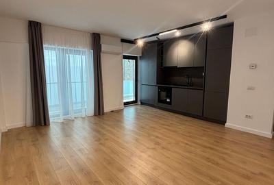Apartament cu 3 camere decomandat, mobilat în P-ța Victoriei