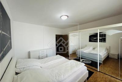 Ap spatios, 3 camere, 2 balcoane, loc de parcare , etaj 1 - Turnisor - 12