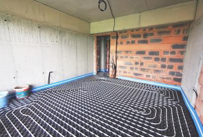 Apartament cu 3 camere decomandat în Străulești