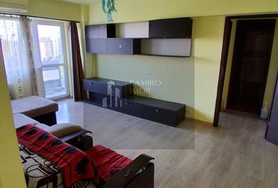 Apartament cu 3 camere semidecomandat în Gorjului