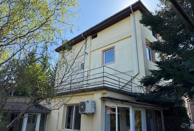 Casă individuală cu 14 camere în Theodor Pallady