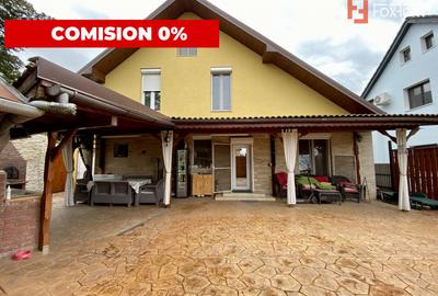 Casa cu 6 camere de vanzare in localitatea Sanandrei, zona Centrala - 1