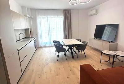 Apartament cu 3 camere semidecomandat, mobilat în Pipera