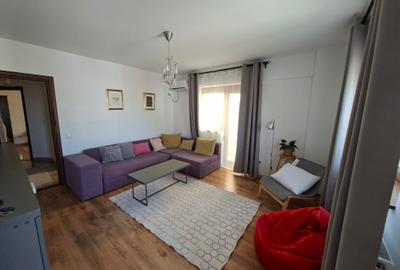 Apartament cu 2 camere decomandat, mobilat în Central