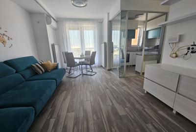 Apartament cu 3 camere semidecomandat în Matei Voievod