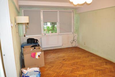 De vanzare apartament 2 camere, Centru - 8