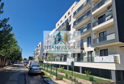 Apartament cu 3 camere decomandat în Titan