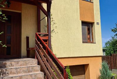 Duplex cu 5 camere în Bună Ziua
