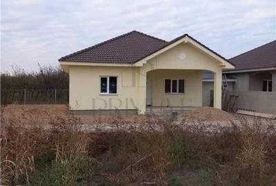 Duplex cu 3 camere în Beregsău Mare