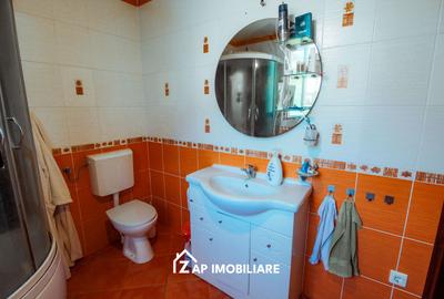 Unirii - Casa 170 mp - 5 camere - 900 mp teren - garaj - 14