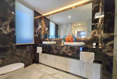 Fully Renovated 7 Bedroom Villa in Oxford Gardens with Private Swimming Pool - 17