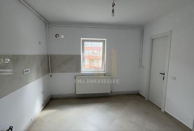 Apartament 2 camere decomandat Tractorul Brasov - 12
