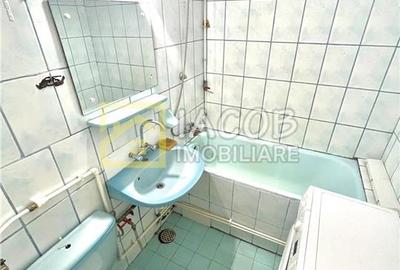 Garsoniera, str. Garii, Bacau - 11