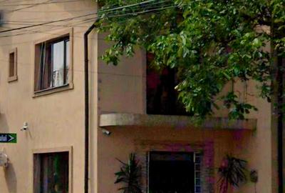 Vila in Bucurestii Noi,ideala pentru sediu firma/birouri (pret 400 k plus TVA) - 2