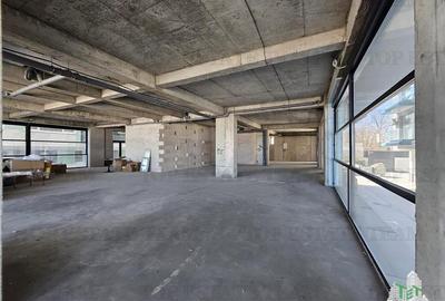 SPATIU COMERCIAL MAMAIA NORD PRIMA LINIE, VEDERE FRONTALA  LA MARE, ZONA DE TRAF - 7