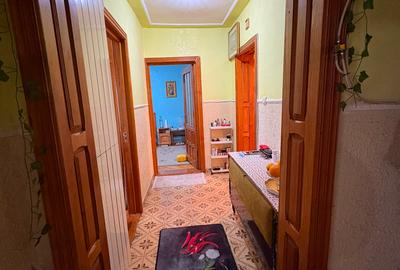 Apartament de vanzare | 3 camere, 70 mp | Centrală proprie - 5
