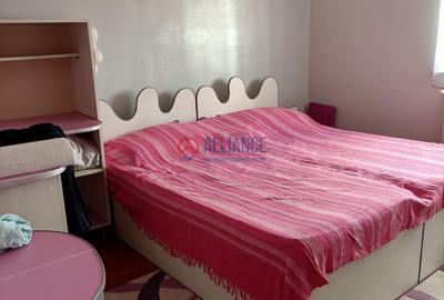 Apartament cu 2 camere decomandat în Inel I