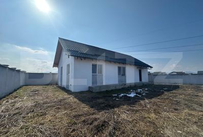 Casă individuală cu 3 camere în Tărlungeni