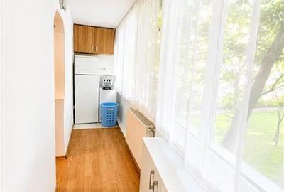 Apartament 2 camere decomandat,  etajul 1 mobilat si utilat , parcare - 7