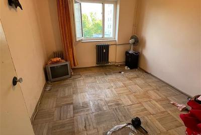 Vanzare apartament 3 camere 2 bai - bloc din 1986 - 1