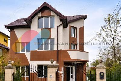 Casă individuală cu 7 camere în Zorilor